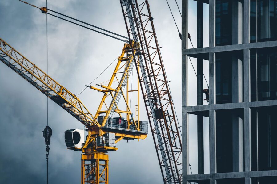 a crane on a Los Angeles construction site that was involved in a crane accident