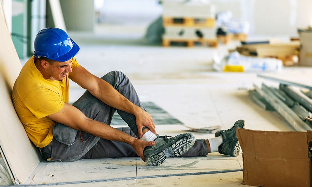 worker injured on a san diego construction site due to negligence