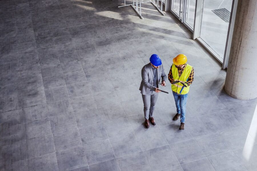construction and worker discussing a project in San Diego