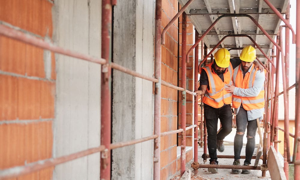 construction worker injured in los angeles